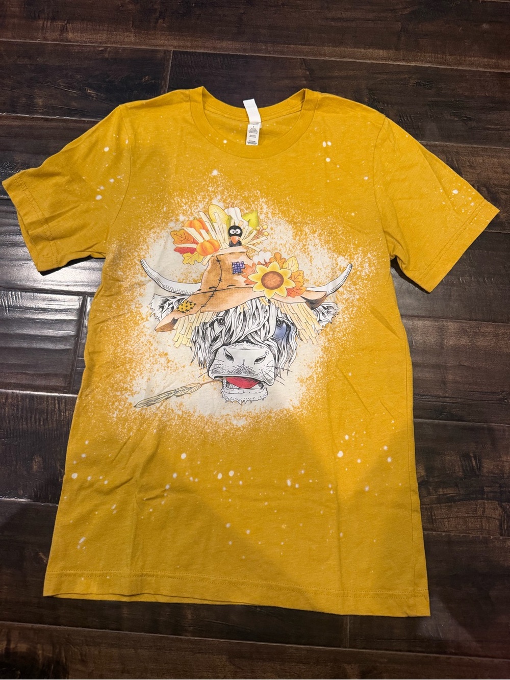 Bella Canvas Bleached Mustard Yellow T-Shirt Small Highland Cow Scarecrow Fall